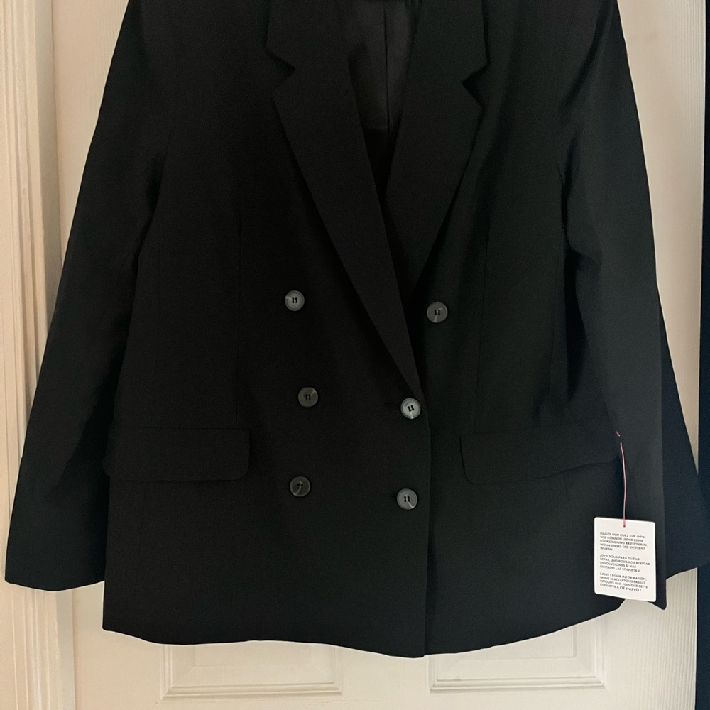 Black Oversized Blazer with Notched Lapels - Picture 4 of 7